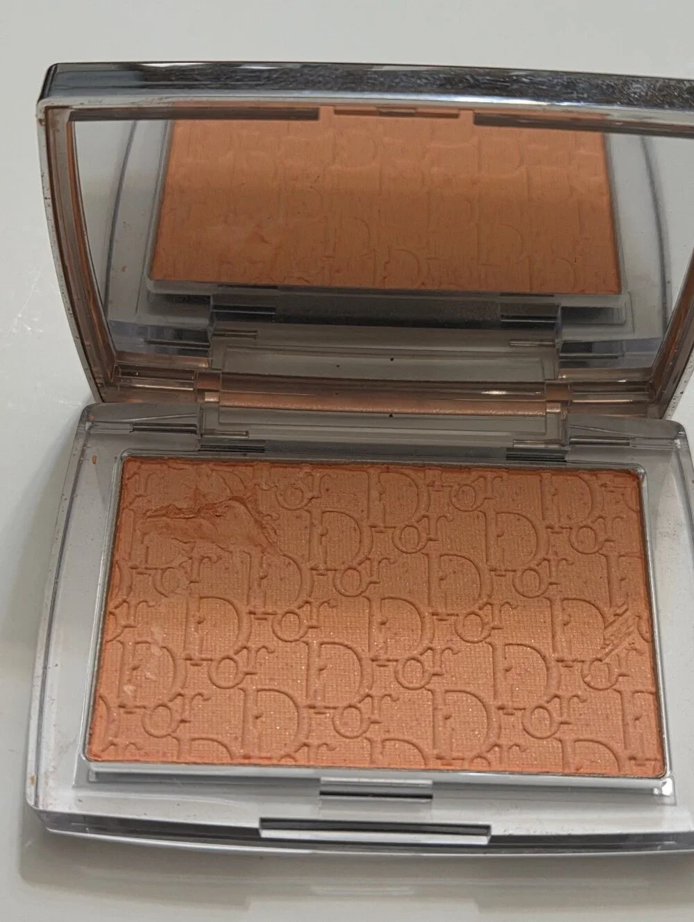 Dior Rosy Glow in Coral 004**